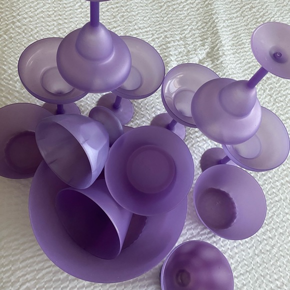14 pieces Lavender plastic set - Picture 1 of 4